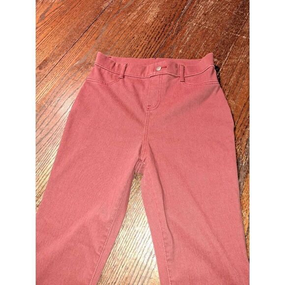 XS 0-2 Time & Tru Red High Rise Pull On Skinny Pants Rear Pockets Belt Loops - Picture 2 of 3